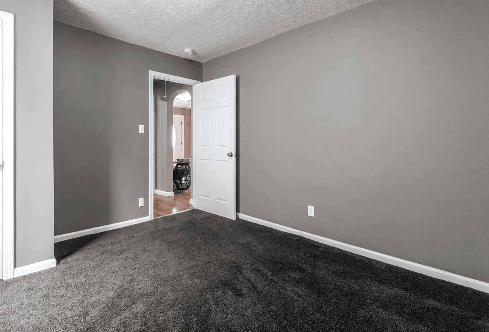Louisville House: 3714 Kahlert Ave