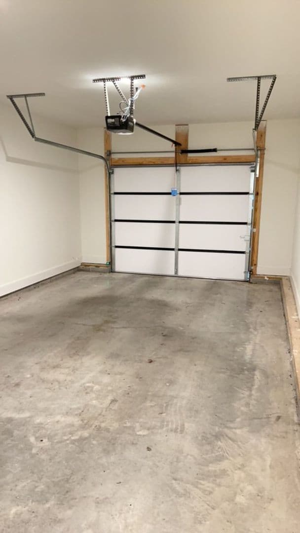 Berea Apartment: 324/326 Winding Branch Drive