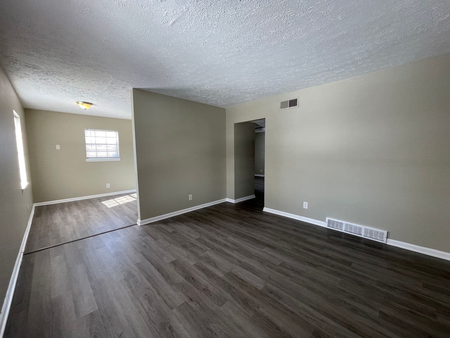Louisville Apartment: 3117, 3201, 3202, & 3204 Melody Acres