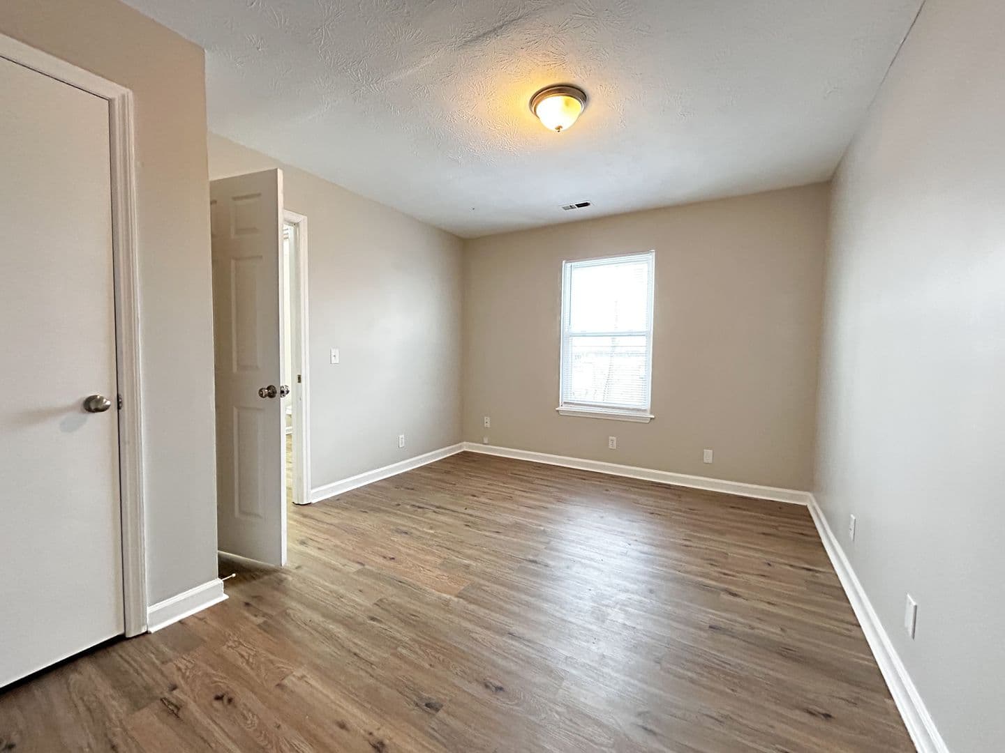 Lexington Townhome: 408 Bainbridge Court