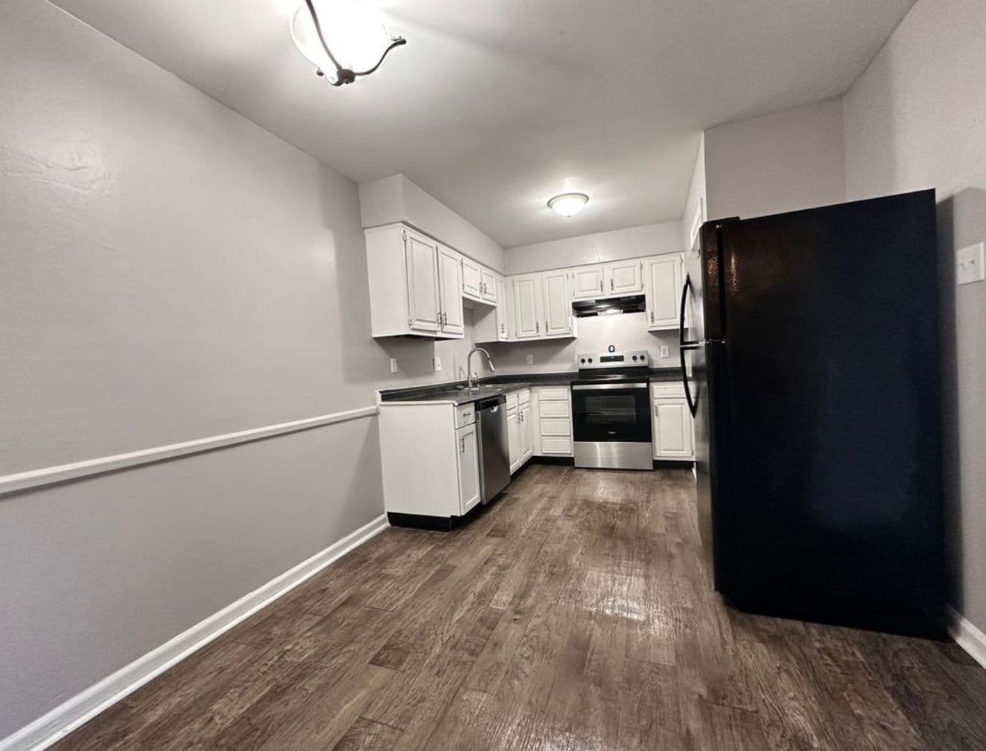 Versailles Apartment: 147 Dan Drive