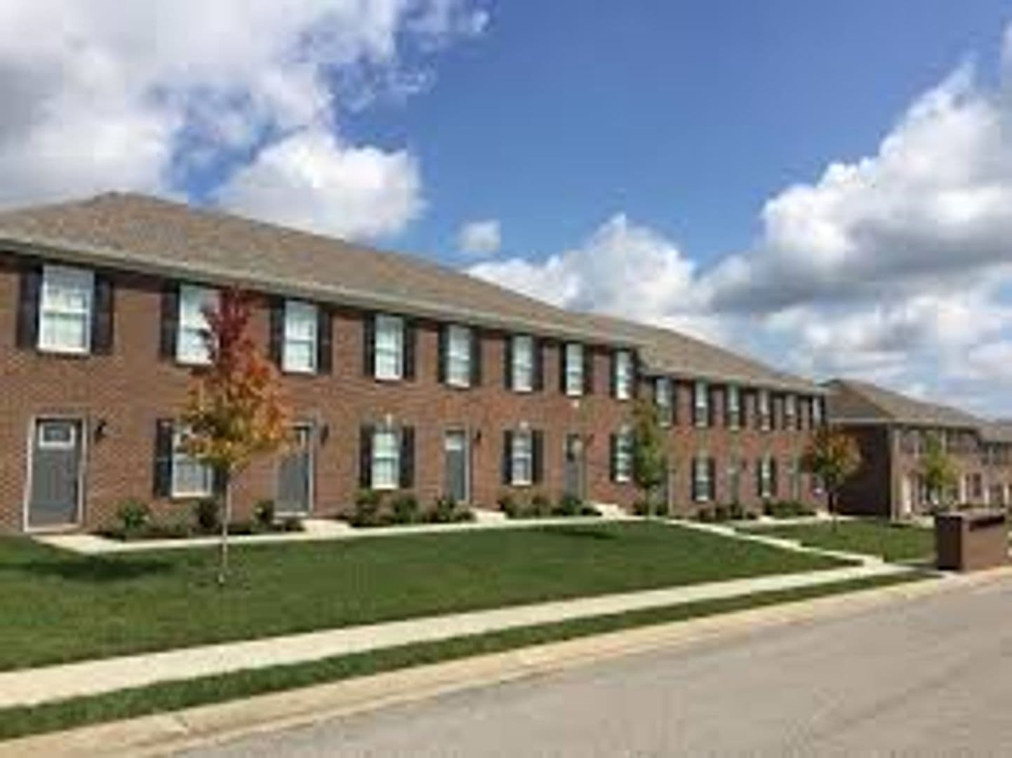 Richmond Apartment: 1001 Autumn Leaf Dr