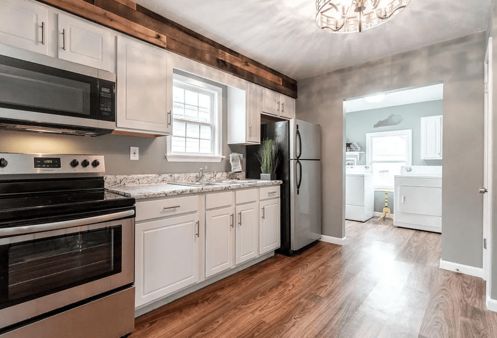 Louisville House: 3714 Kahlert Ave