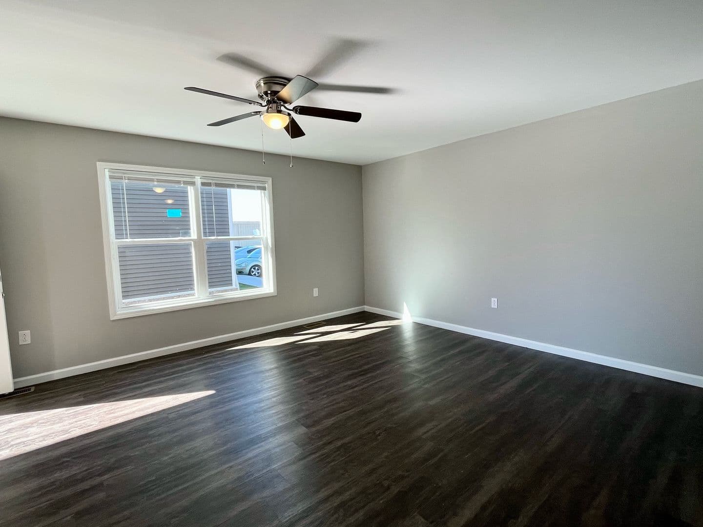 Winchester Apartment: Bel Air Drive