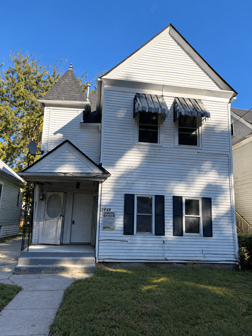 Louisville Apartment: 1349 Olive St.