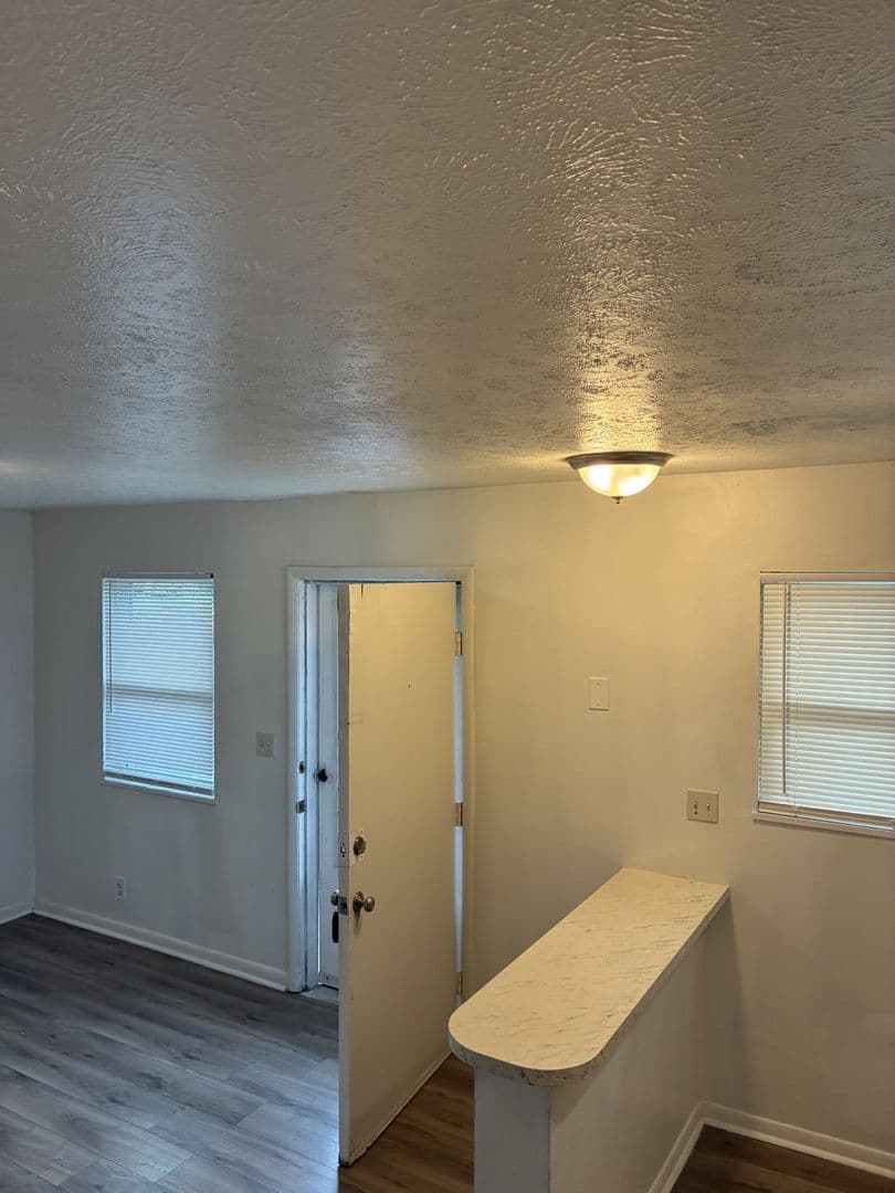 Louisville Apartment: 4115 Pinecroft Drive