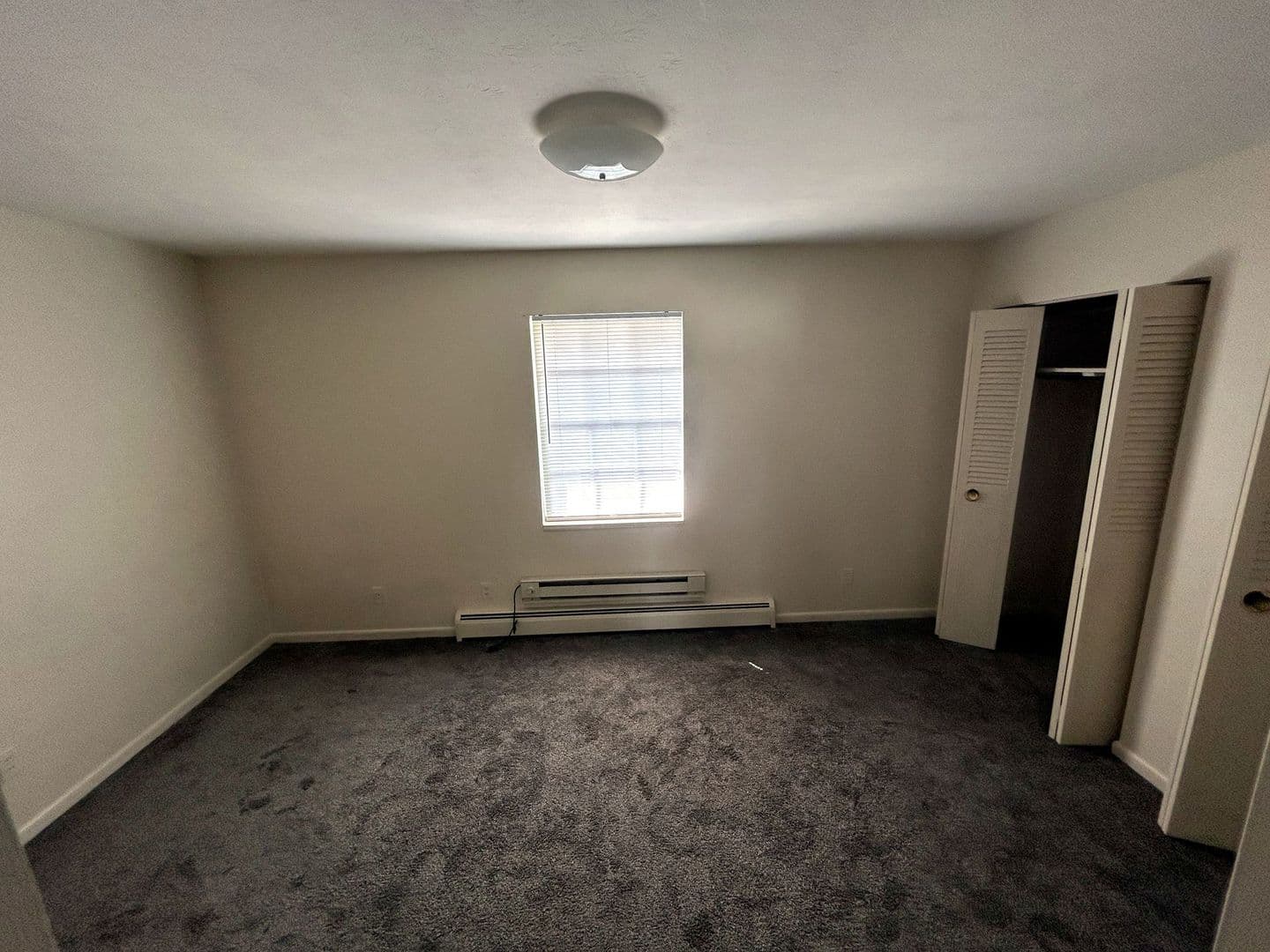 Lousiville Apartment: 3716 Briarbridge lane