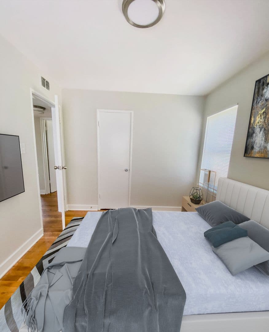 Louisville Apartment: 1403 Nightingale Rd