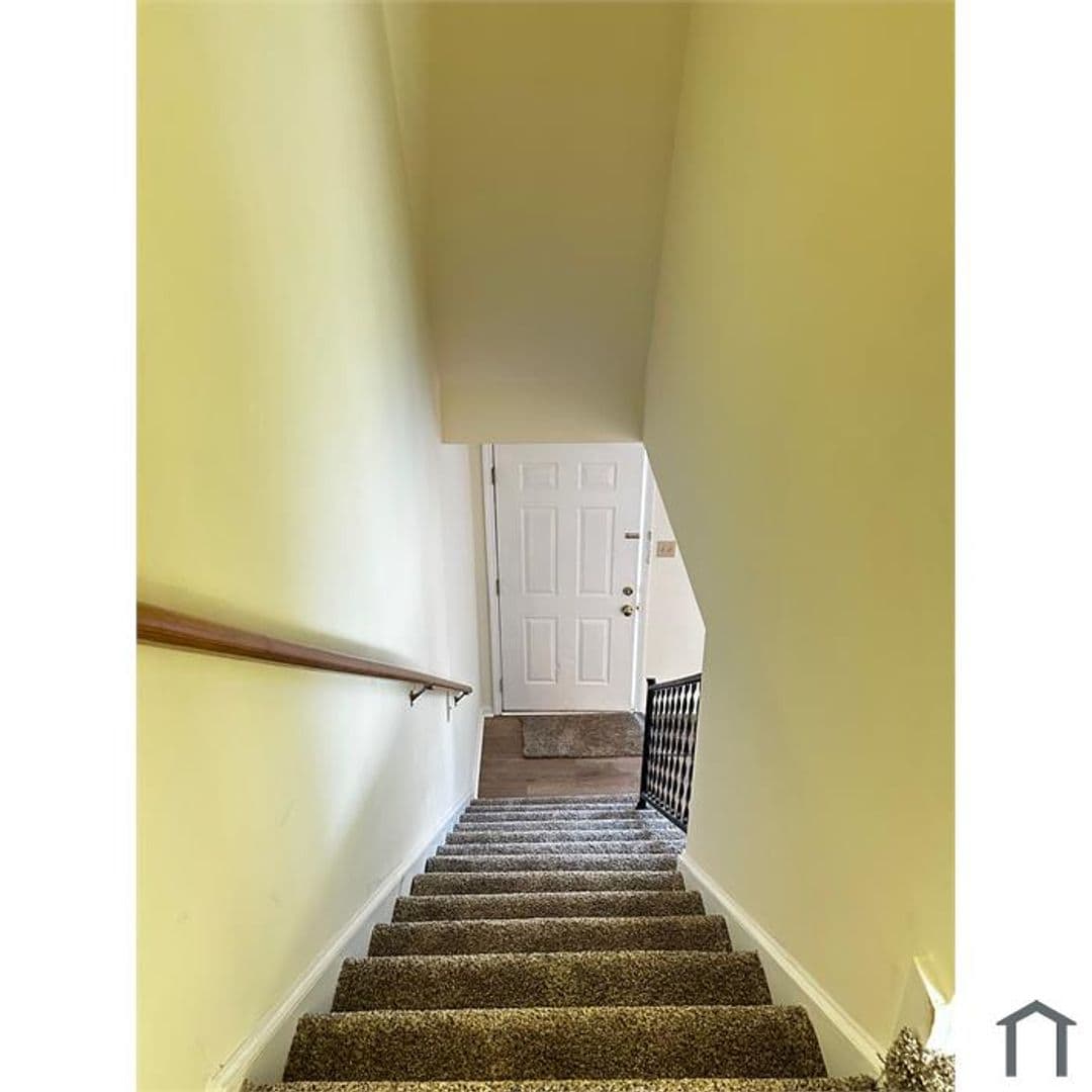 Richmond Apartment: 257 Maryland dr
