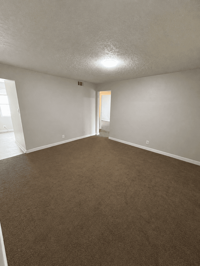 Lousiville Apartment: 3604 Manslick rd