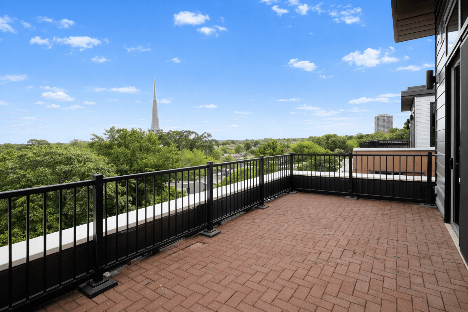 Minneapolis Apartment: 711 4th St SE