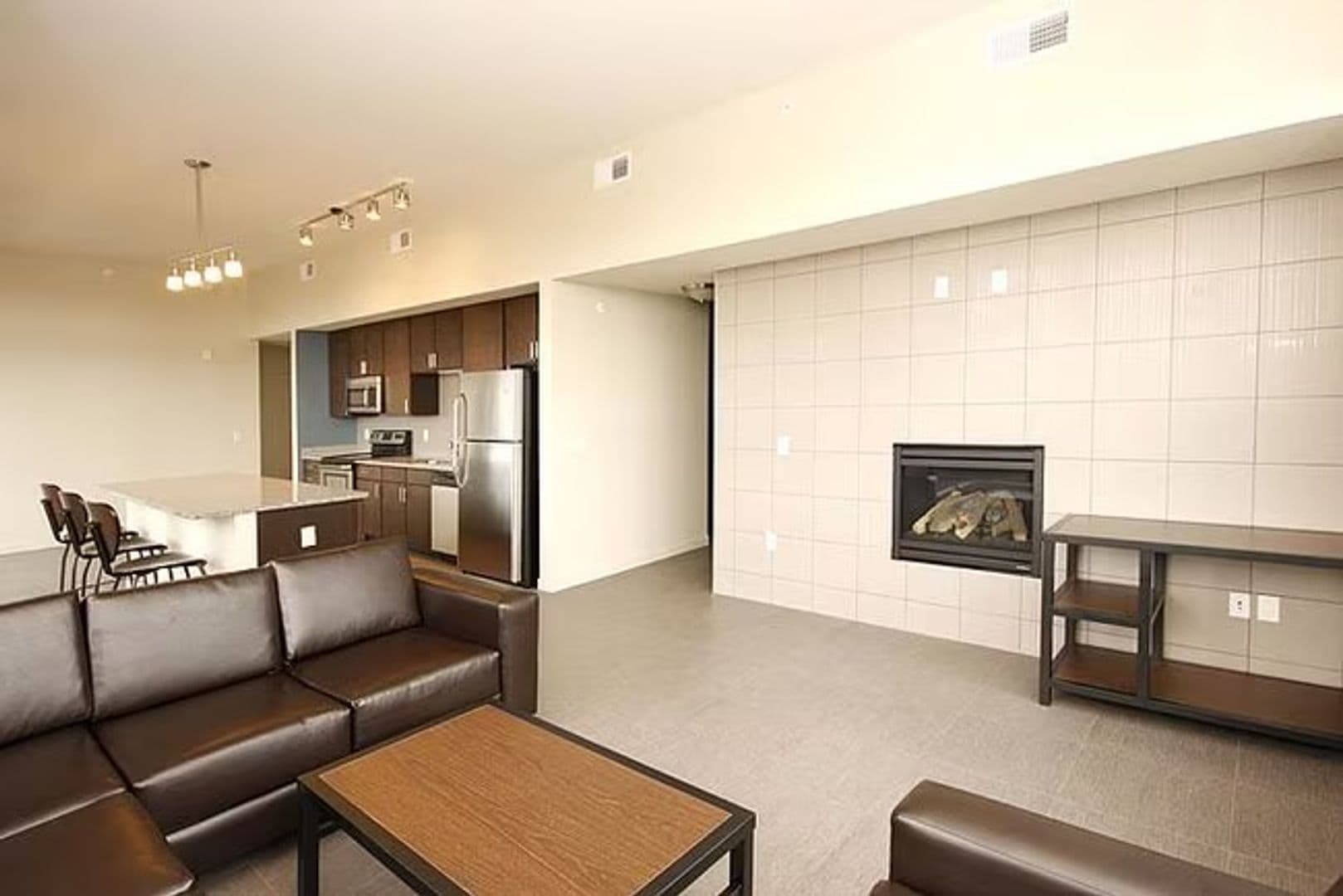 Minneapolis Apartment: 711 4th St SE