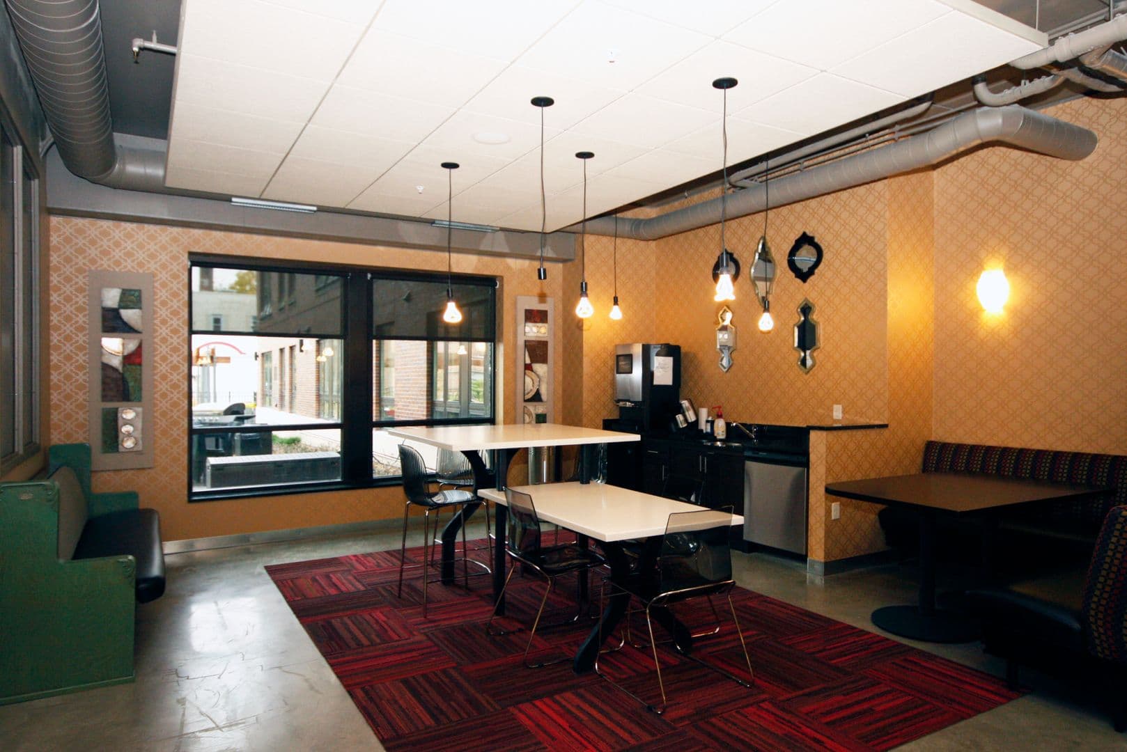 Minneapolis Apartment: 711 4th St SE