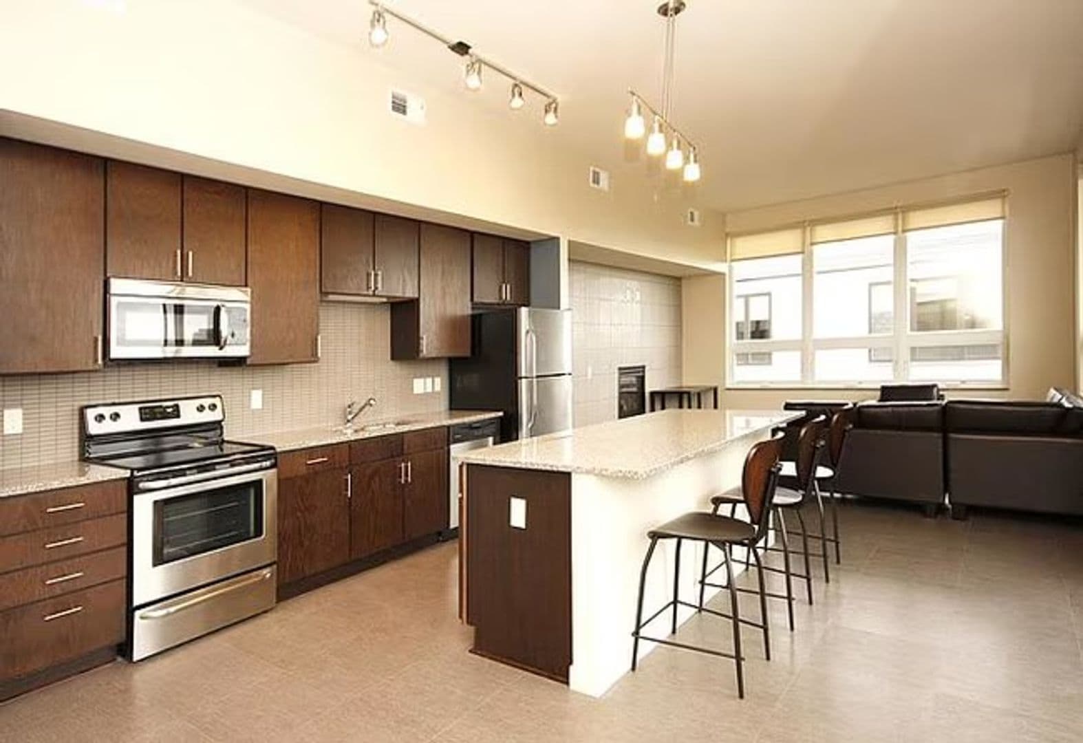 Minneapolis Apartment: 711 4th St SE