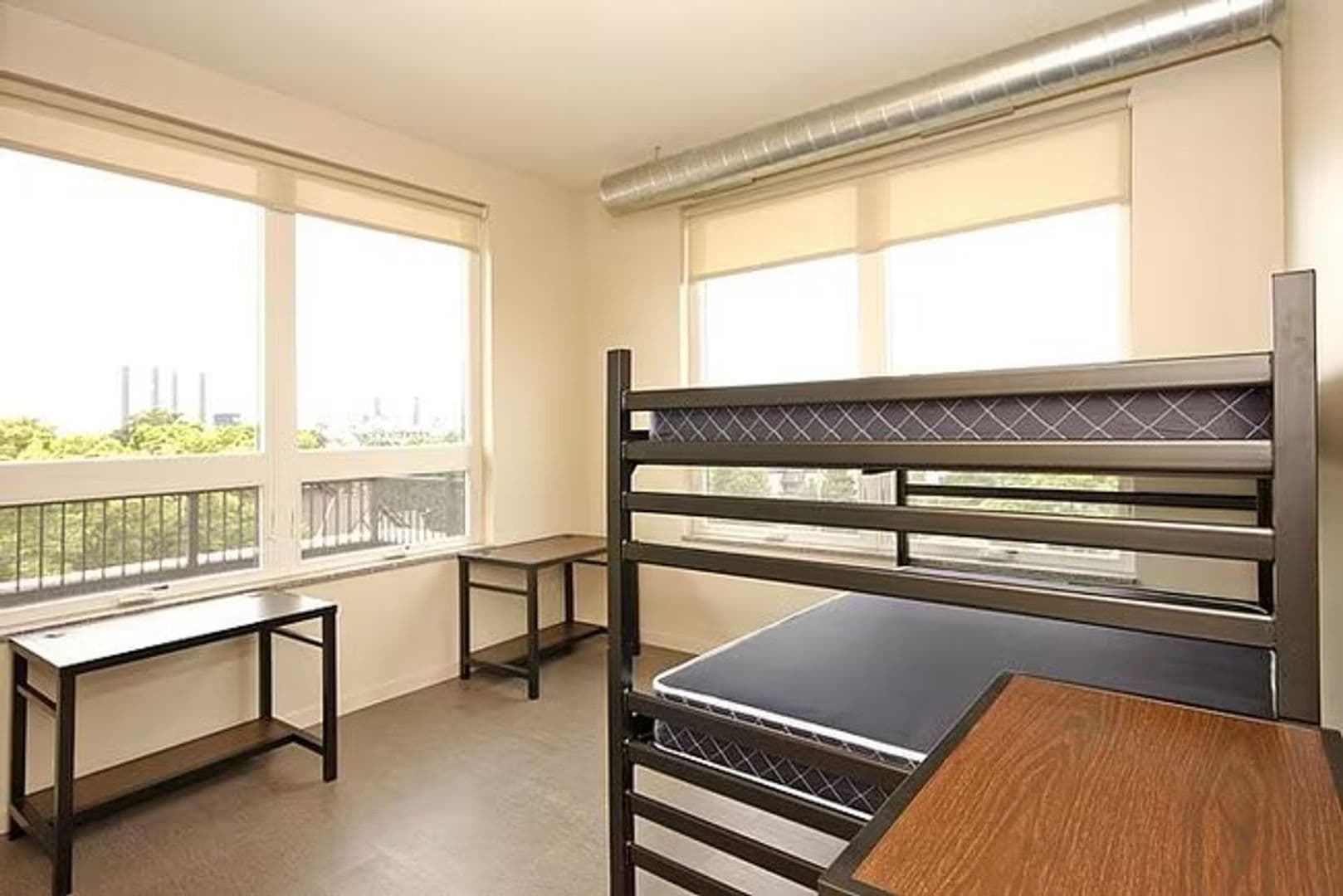 Minneapolis Apartment: 711 4th St SE