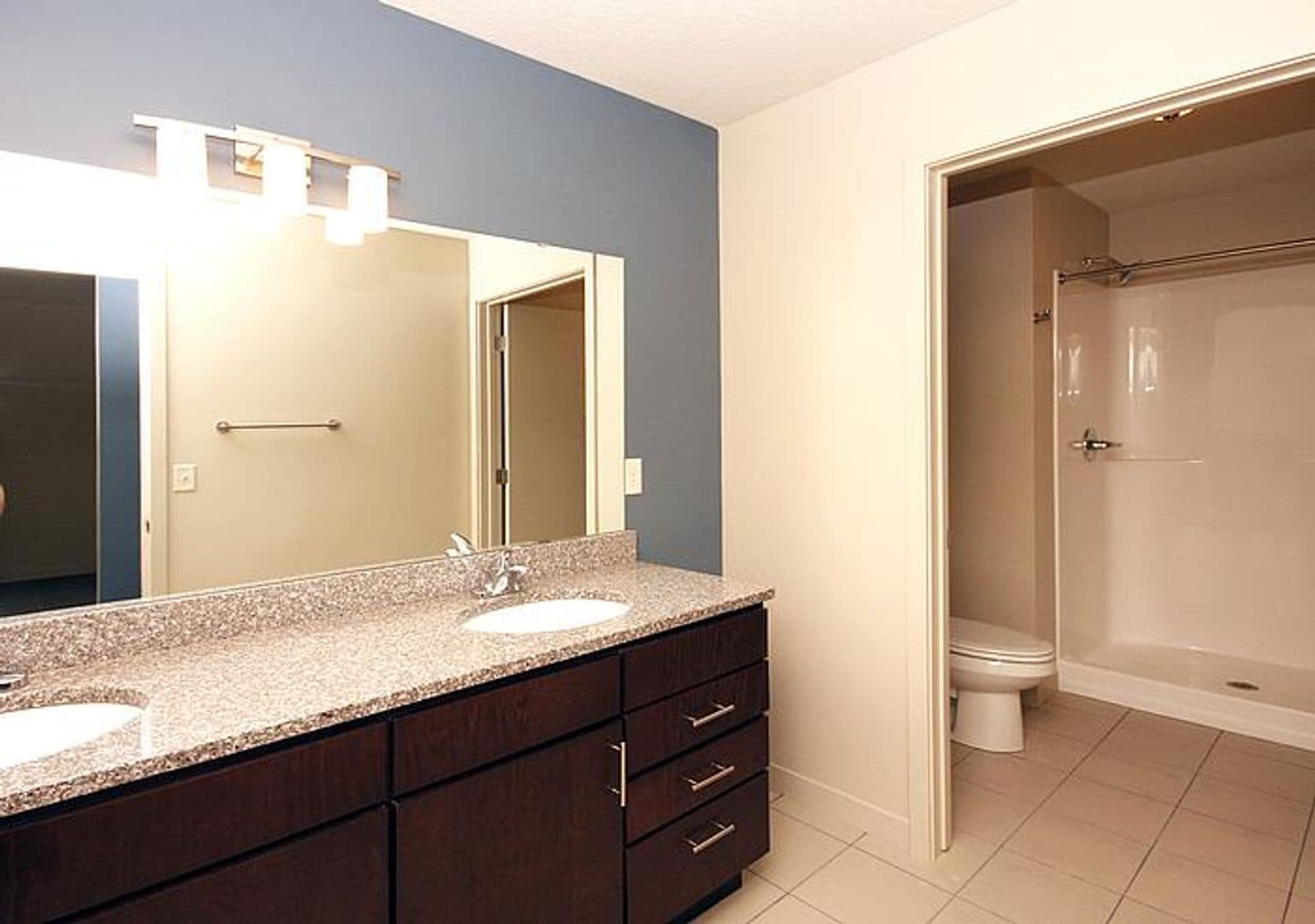 Minneapolis Apartment: 711 4th St SE
