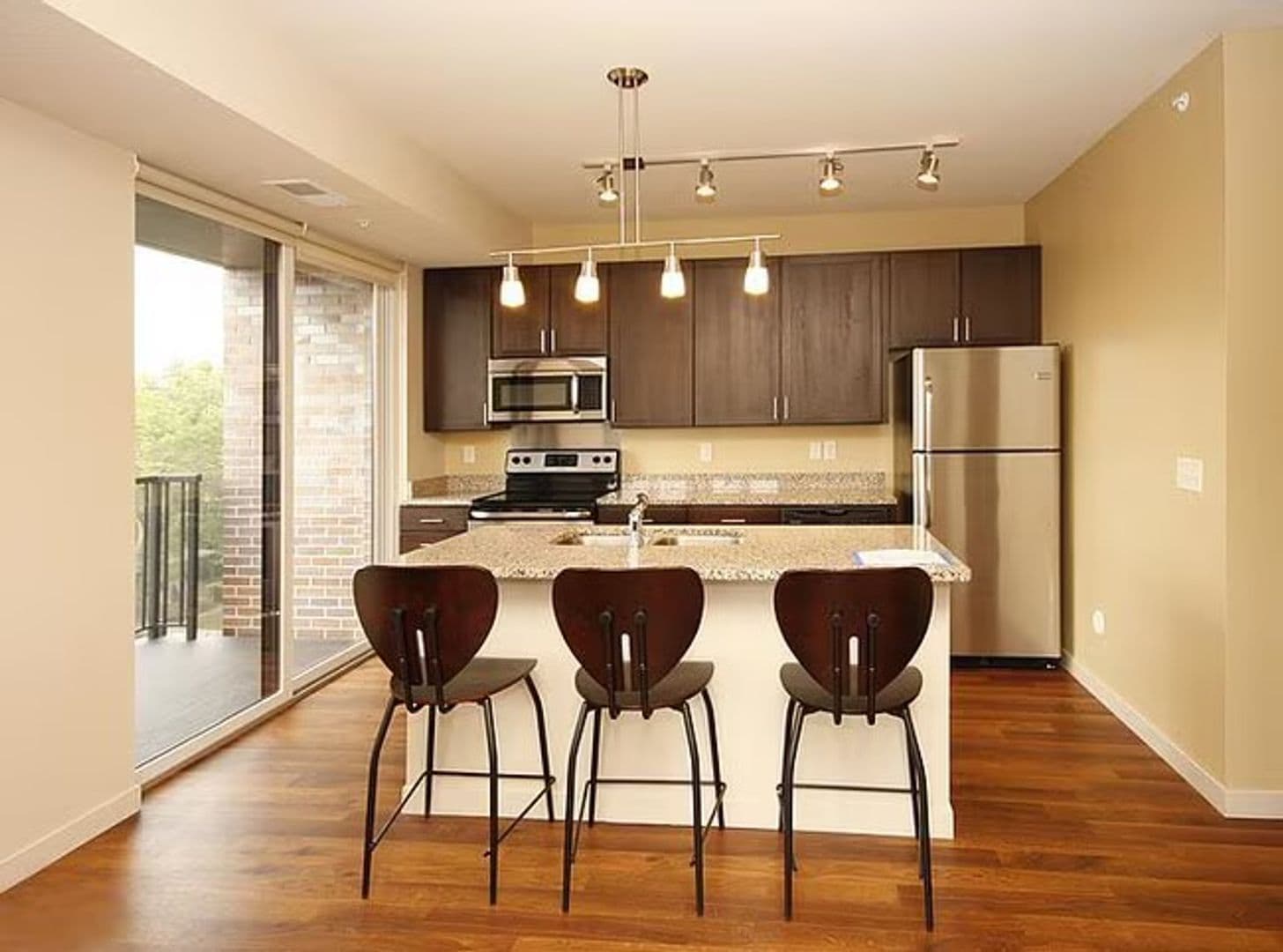Minneapolis Apartment: 711 4th St SE