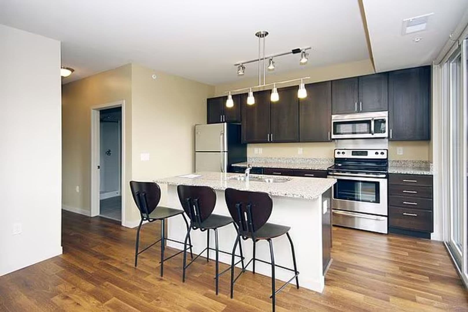 Minneapolis Apartment: 711 4th St SE