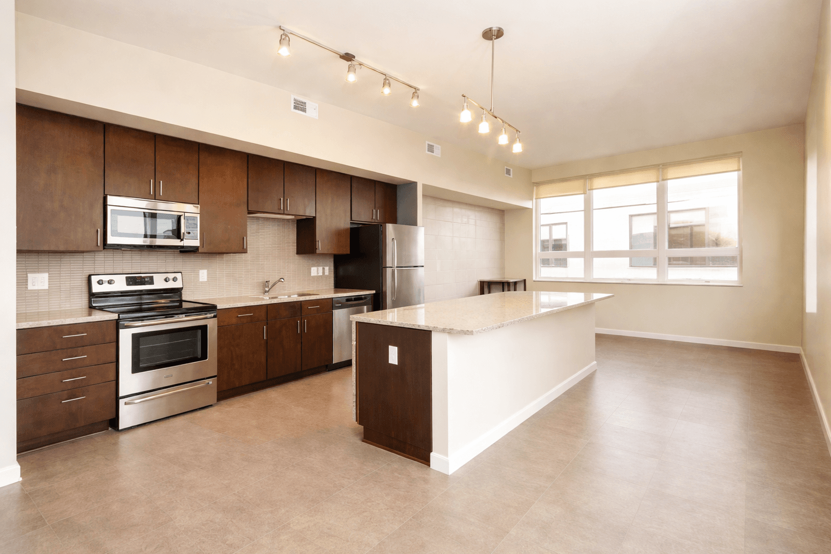 Minneapolis Apartment: 711 4th St SE