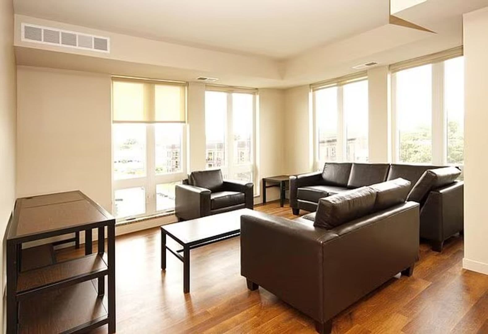 Minneapolis Apartment: 711 4th St SE