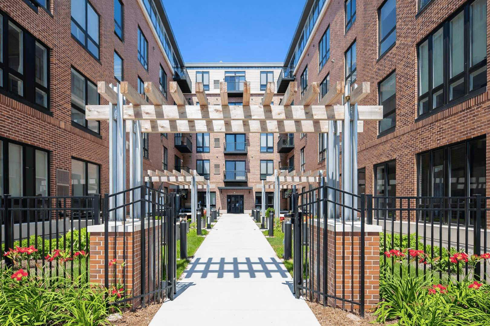 Minneapolis Apartment: 711 4th St SE