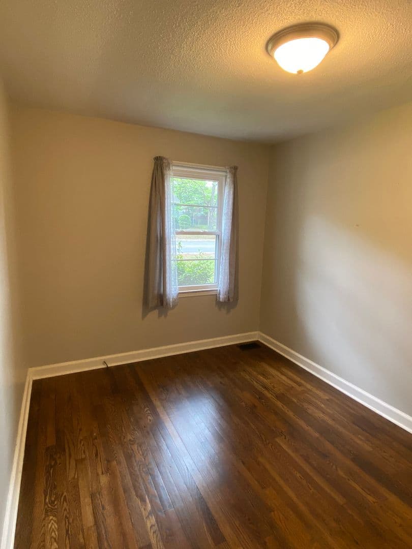 Columbia House: 1121 South Kilbourne Road