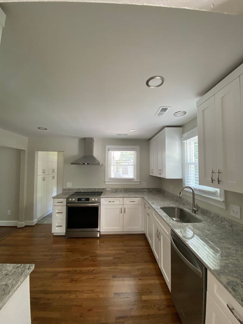Columbia House: 3811 Barwick Street
