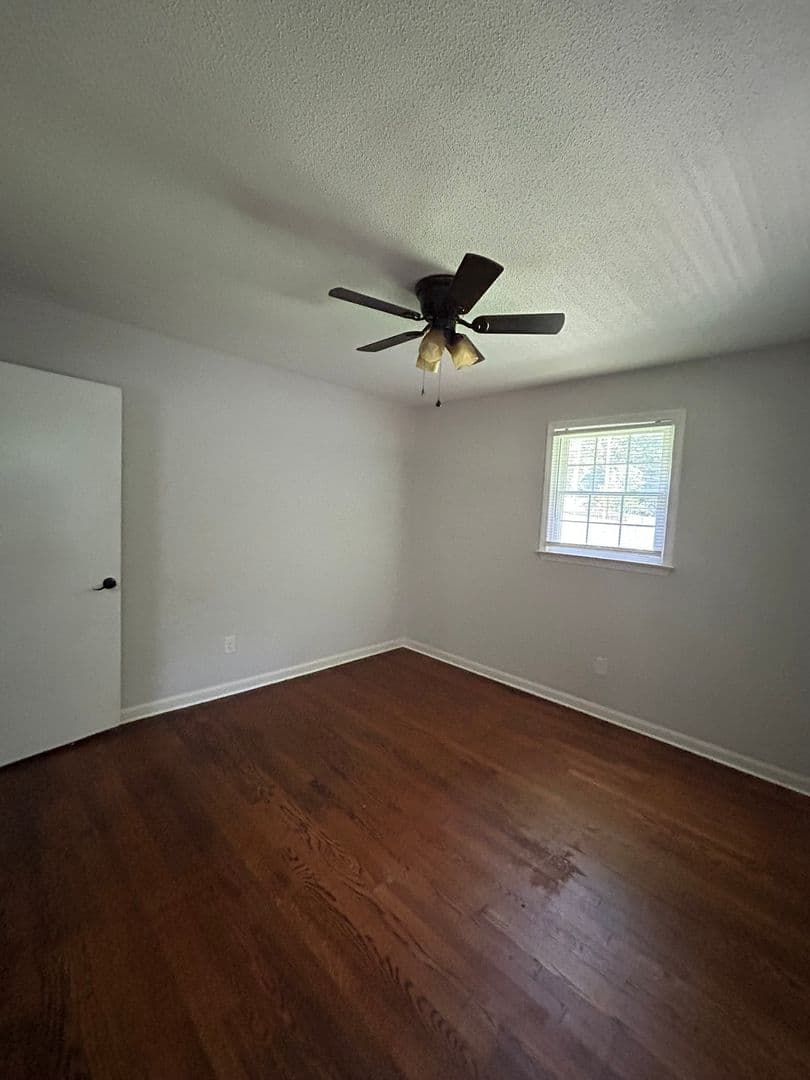 Columbia House: 3825 Monroe Street