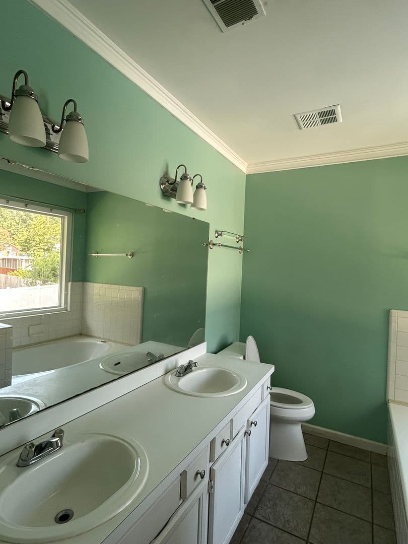 West Columbia House: 133 Darby Way