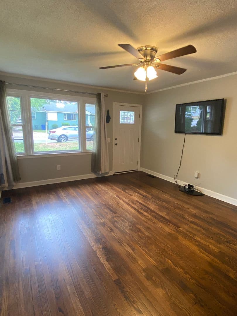 Columbia House: 1121 South Kilbourne Road