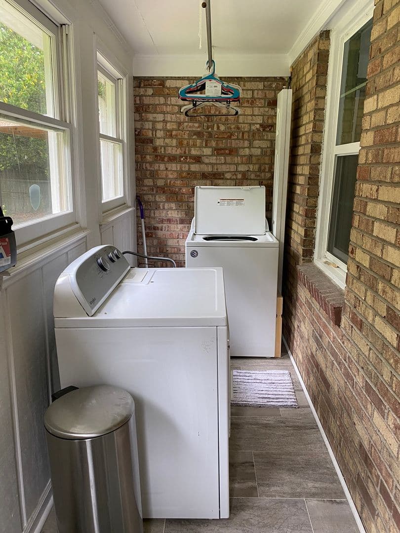 Columbia House: 1121 South Kilbourne Road