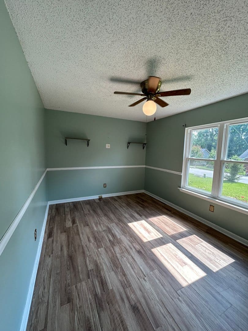 West Columbia House: 133 Darby Way