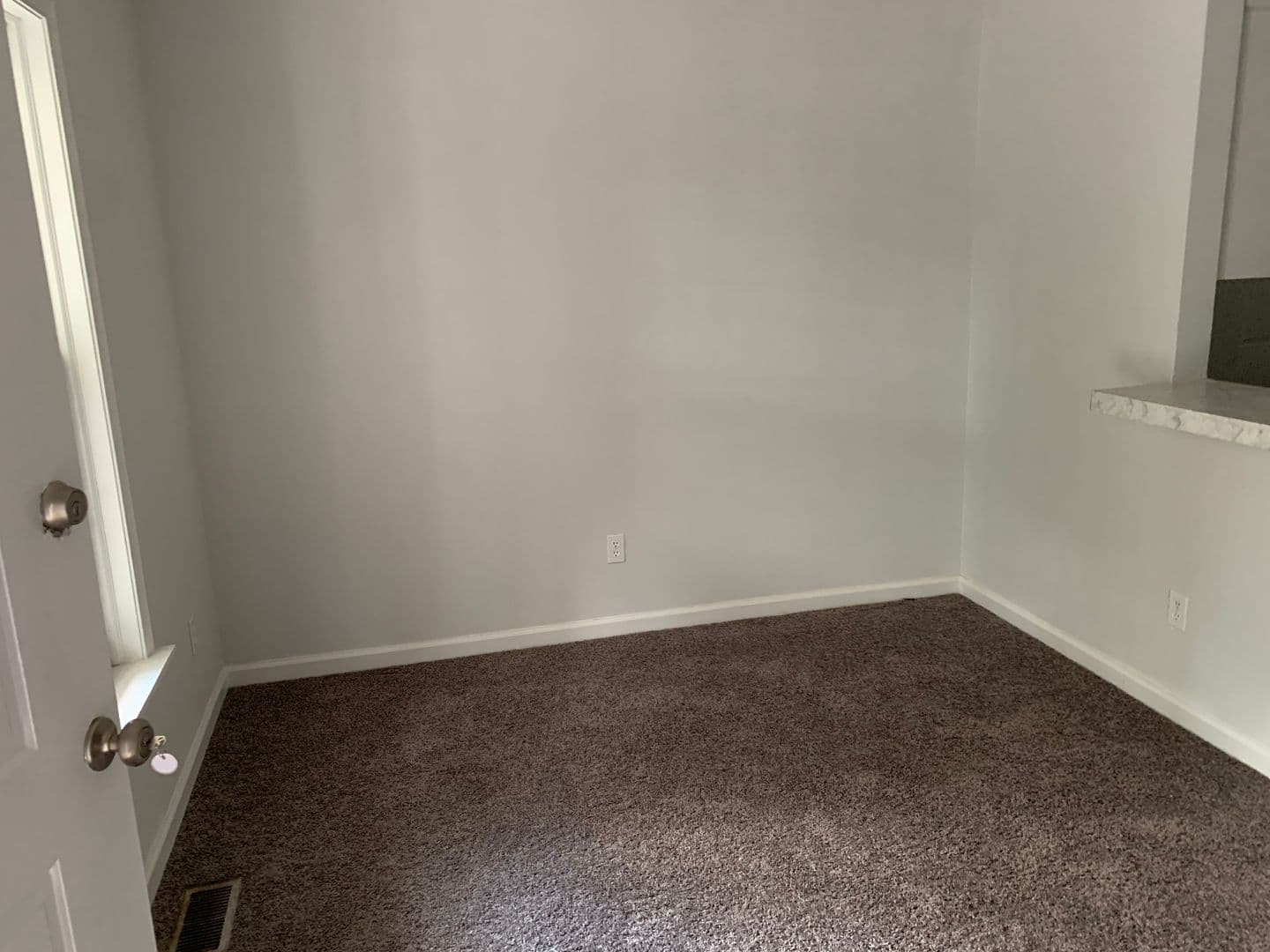 Columbia House: 4029 Hickory Street