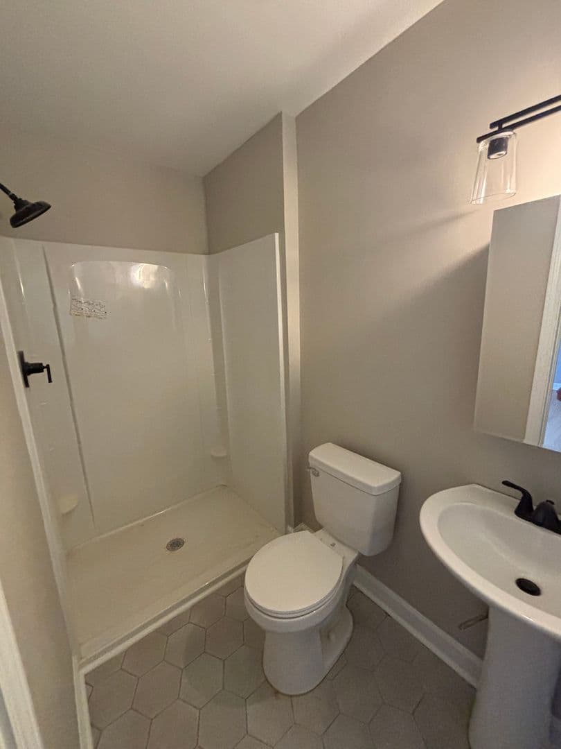 Columbia House: 3820 Edinburgh Rd