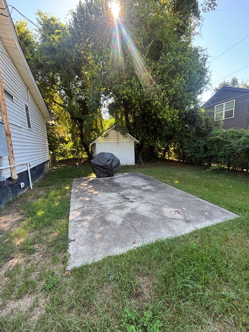 Columbia House: 1112 Olympia Avenue