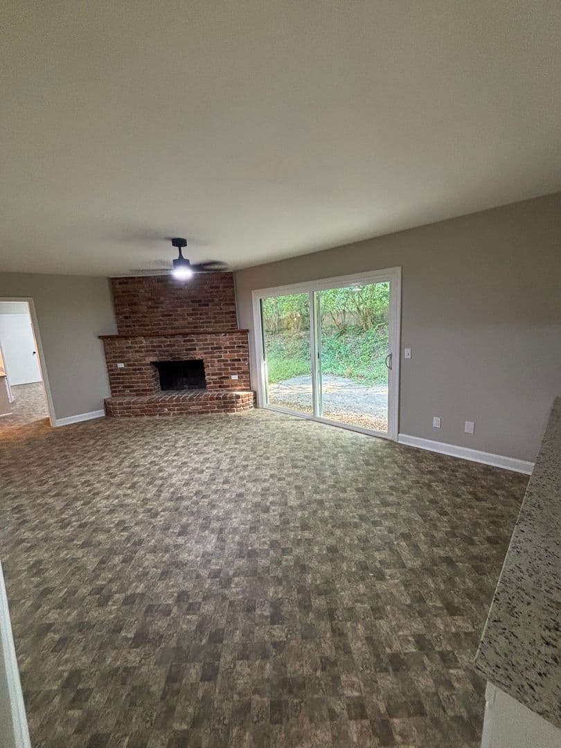 Columbia House: 3820 Edinburgh Rd