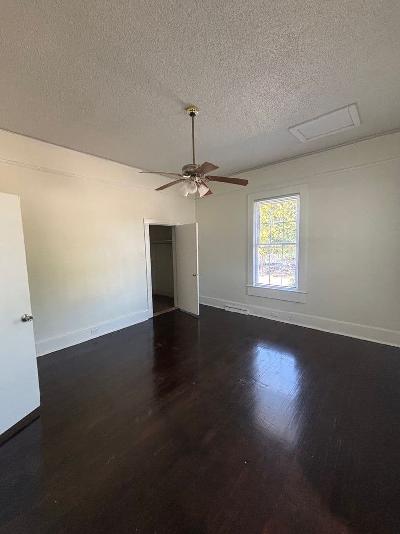 Columbia House: 1112 Olympia Avenue