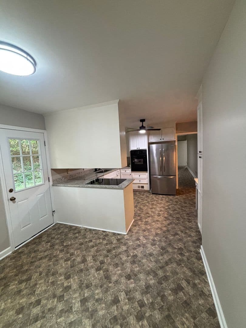 Columbia House: 3820 Edinburgh Rd