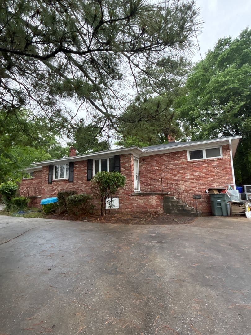 Columbia Apartment: 317 Beltline Blvd