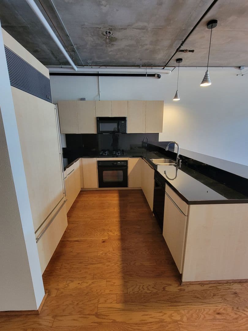 San Diego Condo: 877 Island