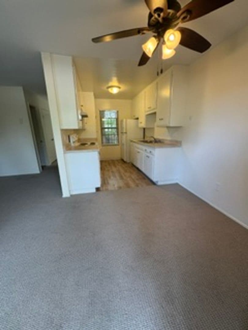La Mesa Apartment: 5877 Baltimore Drive