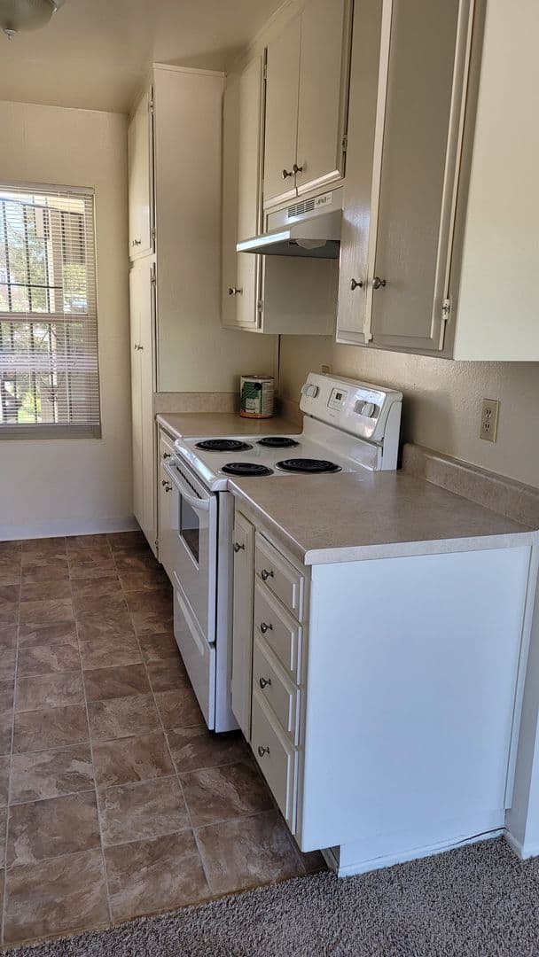 La Mesa Apartment: 5877 Baltimore Drive