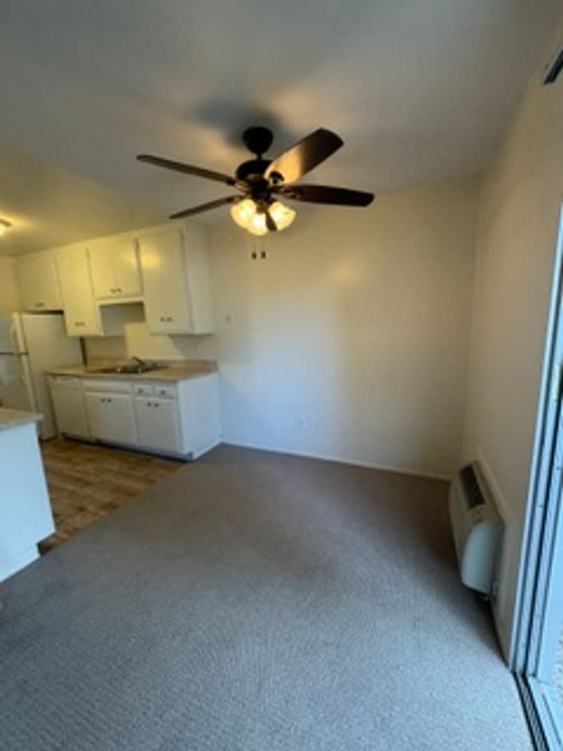 La Mesa Apartment: 5877 Baltimore Drive