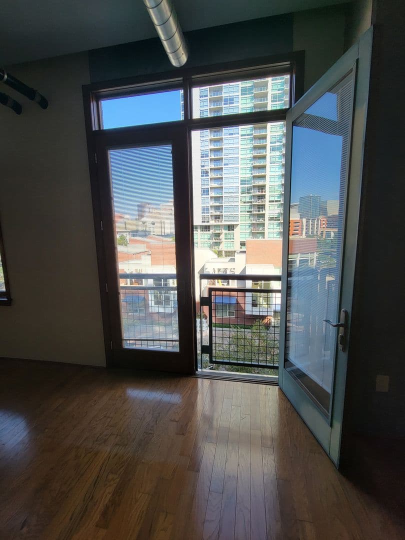 San Diego Condo: 877 Island