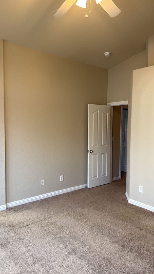 Las Vegas Townhome: 8764 Traveling Breeze #102