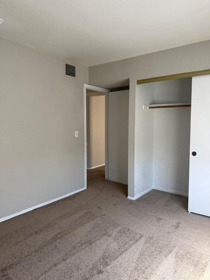 Las Vegas Condo: 4611 KrissyLouise Way #C