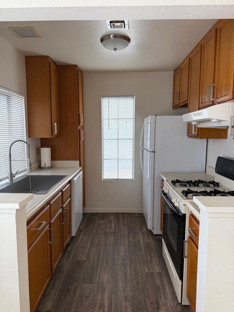 Las Vegas Condo: 4824 Nara Vista Way #201