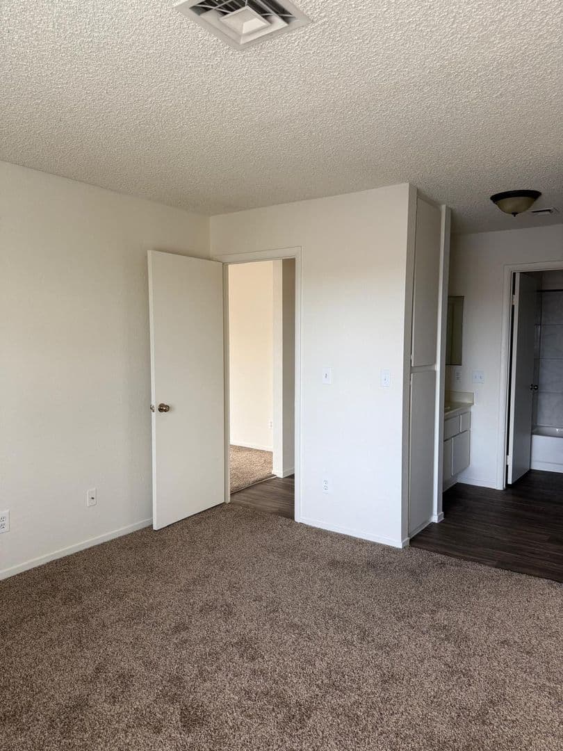 Las Vegas Condo: 4824 Nara Vista Way #201