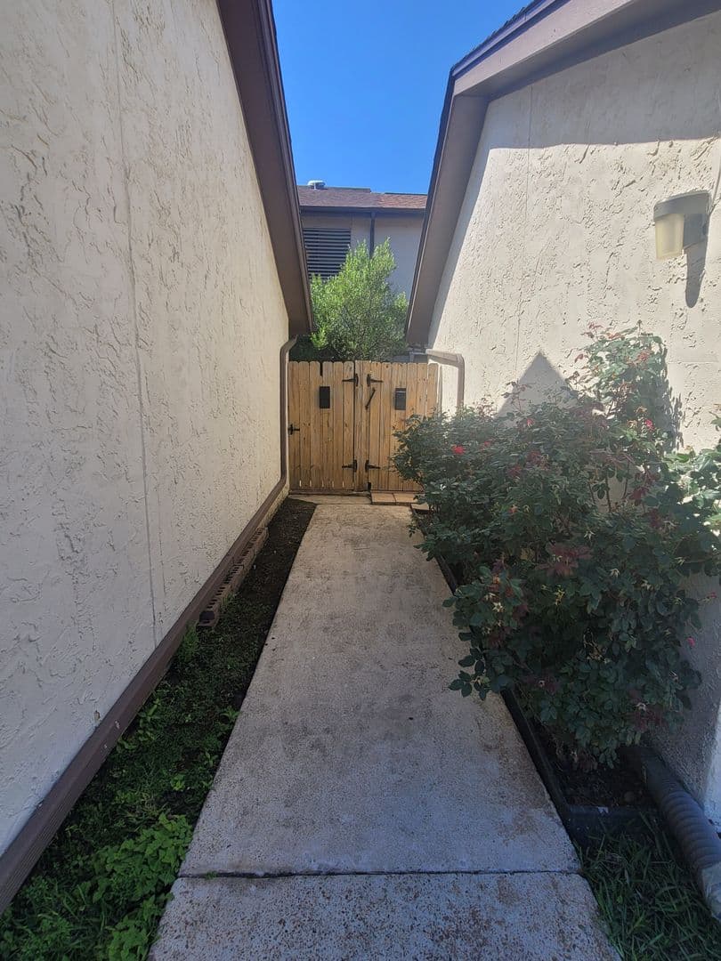 Galveston Townhome: 7523 Beaudelaire Circle