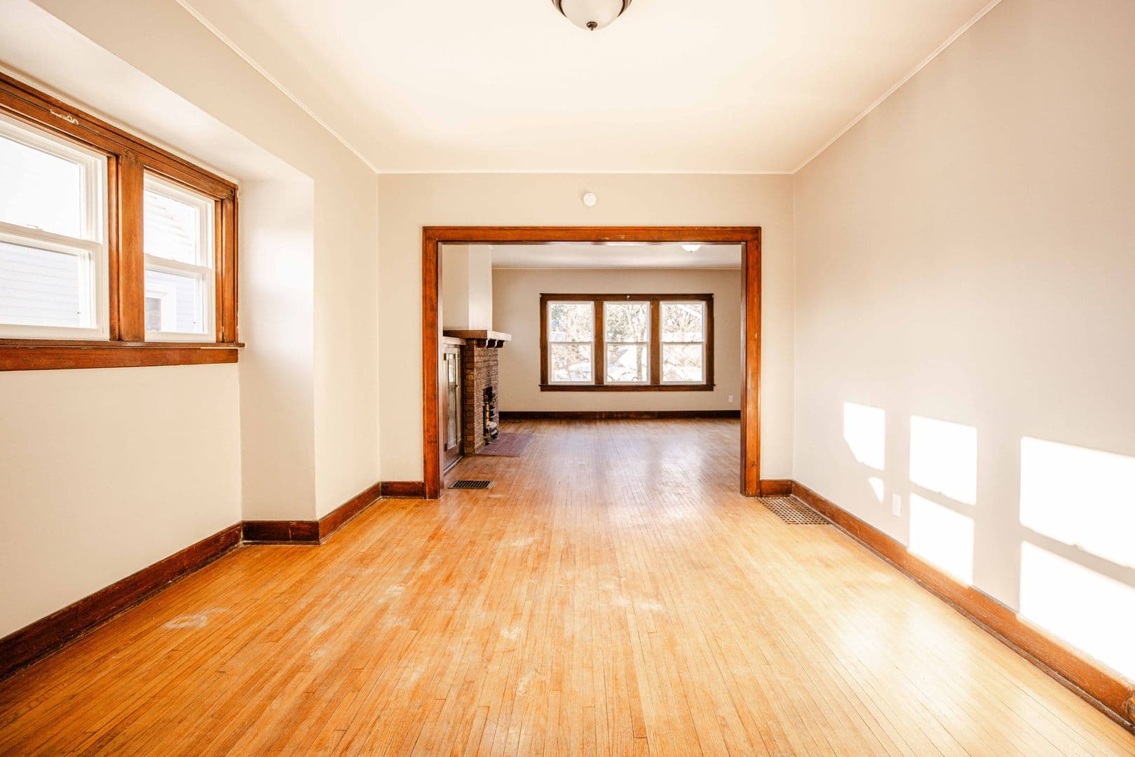 Toledo Apartment: 1452 Rollins Ave Rd.